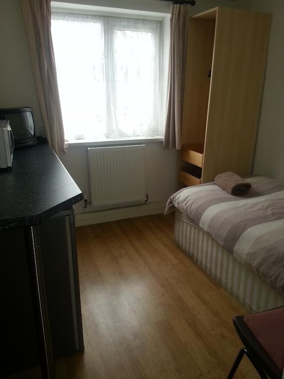 Llanion Lodge Saint Florence Chambre photo